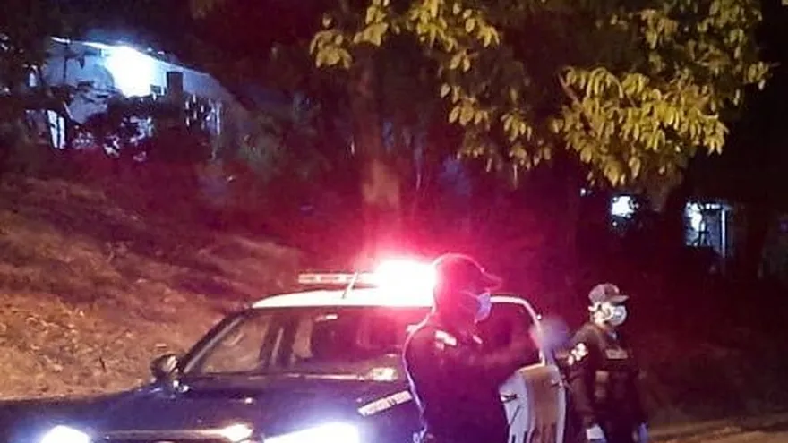 La Policía Nacional durante el operativo