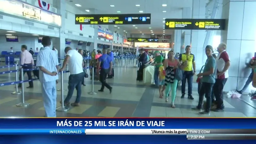 Aeropuerto de Tocumen lleno de viajeros panameños