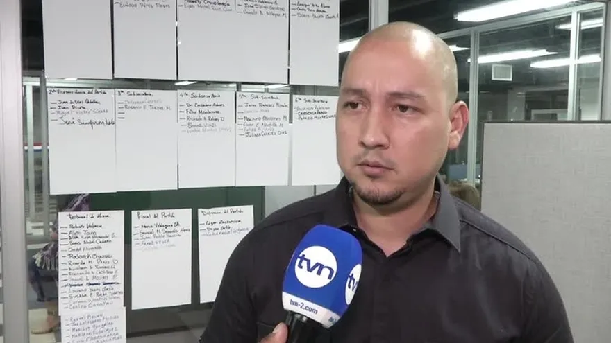 PRD abre proceso disciplinario a 14 diputados