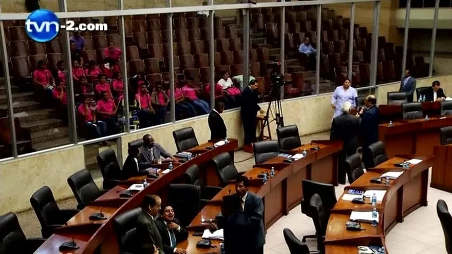 Modificación a Beca Universal pasa segundo debate