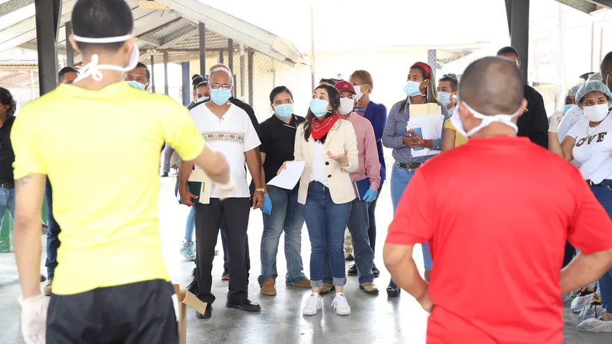 Mingob y Minsa recorren instalaciones de Centro Penitenciario nueva Esperanza