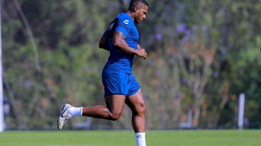 El ecuatoriano Antonio Valencia, ex Manchester United, anuncia su retiro del fútbol
