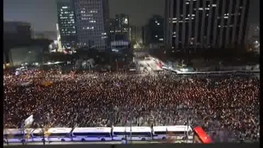 Se intensifican protestas contra presidenta surcoreana