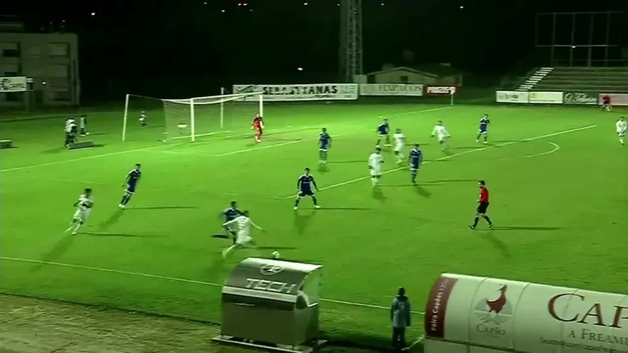 Gol y asistencia de Ismael Díaz con el Porto B