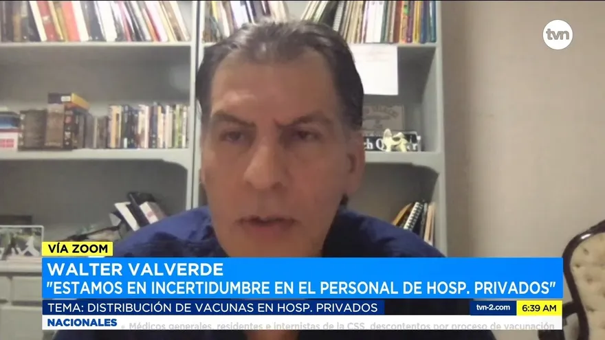 Personal de salud en hospitales privados preocupados por proceso de vacunación