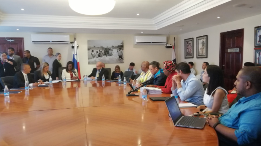 Subcomisión recibe documentación por parte del consorcio