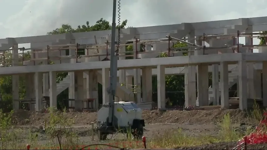 Trabajos en el complejo deportivo Roberto Kelly están paralizados