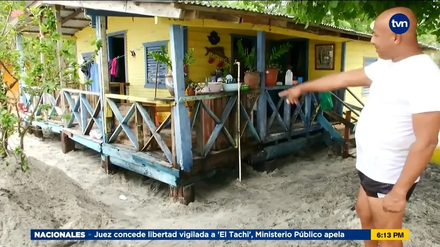 Fuertes oleajes en Farallón