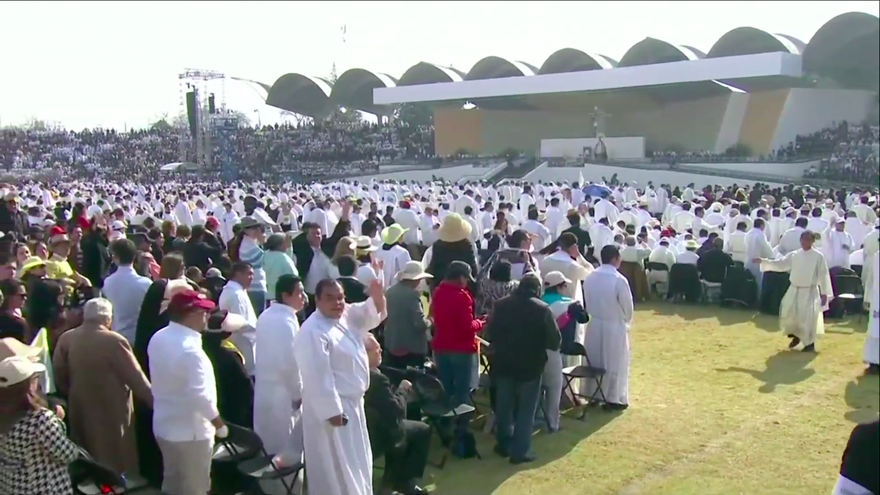 EN DIRECTO: Santa Misa con sacerdotes, religiosas, religiosos, consagrados y seminaristas, en el estadio “Venustiano Carranza”