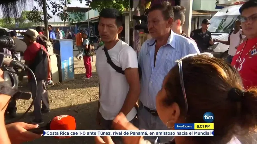 Carreterillos protestan en el Mercado de Abastos