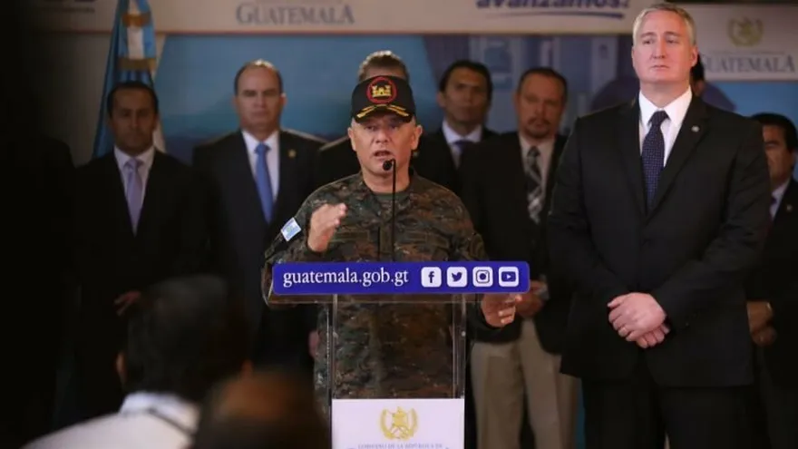 Guatemala pedirá apoyo a EEUU tras ataque de narcos a militares