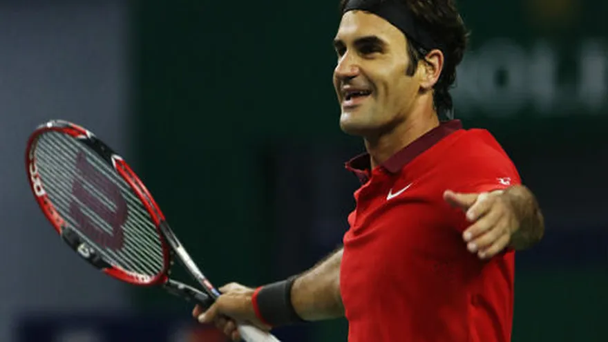 Federer salvó cinco puntos para partido y derrotó a Mayer en Shanghai