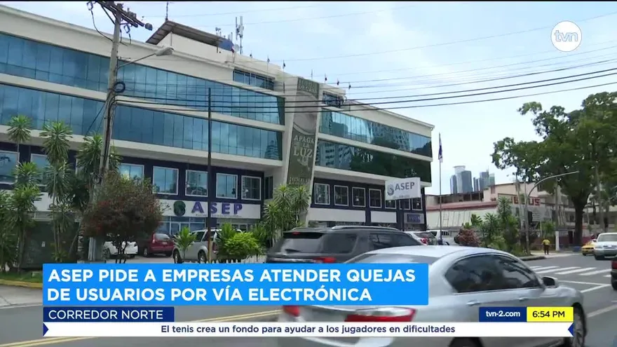 Distribuidoras de energía deberán establecer línea para que clientes presenten reclamos