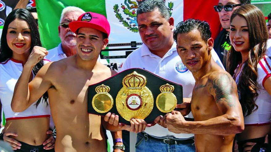 David "Tornado" Sánchez (i) junto a Luis "El Nica" Concepción (d) en el año 2015