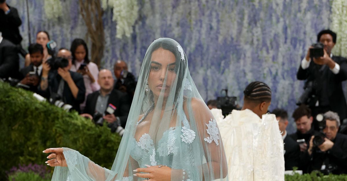 Georgina Rodríguez emociona en la Met Gala 2026 inspirada en la Virgen de Fátima