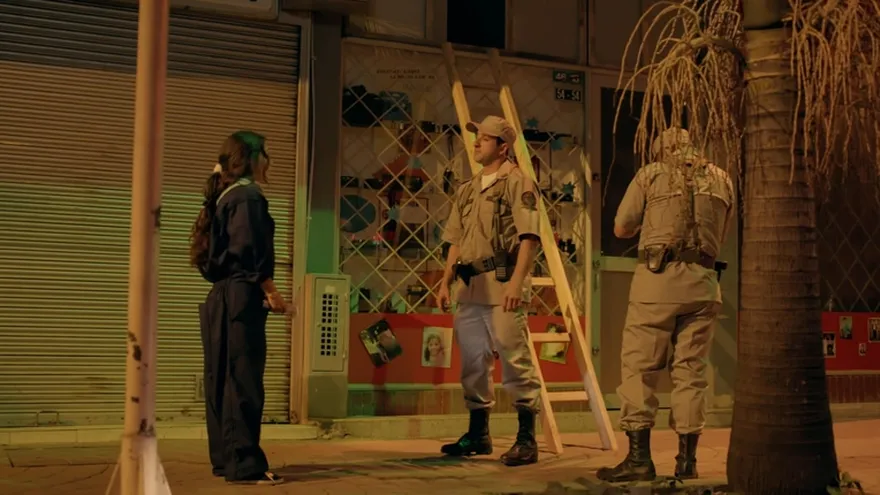 Lady La Vendedora de Rosas Capítulo 17