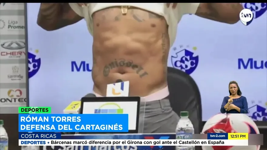 Román Torres mostró a los medios ticos que no está pasado de peso