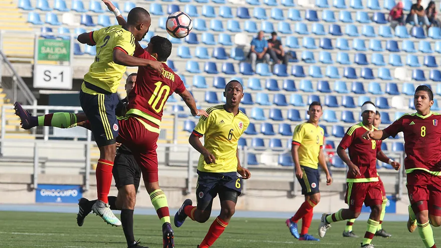 Acción del partido entre las selecciones Sub-17 de Colombia y Venezuela