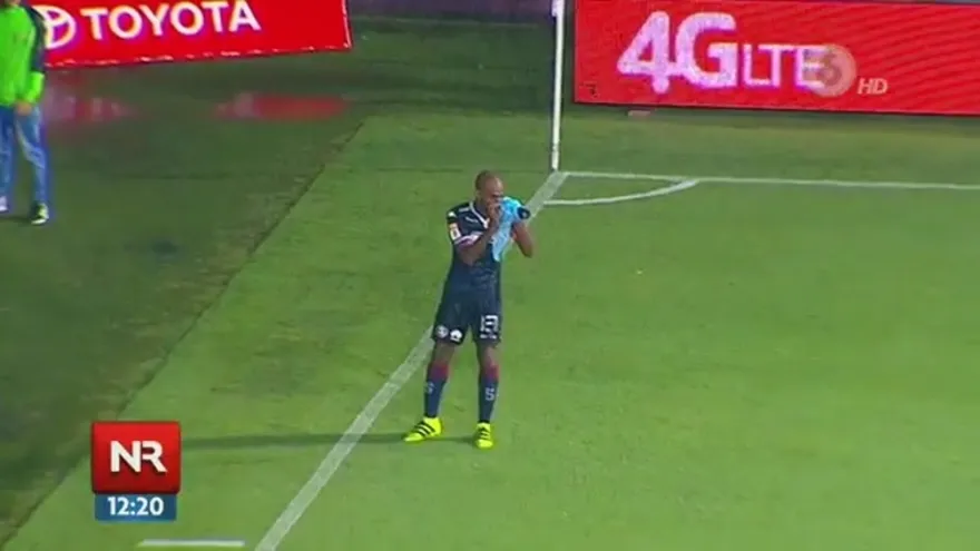 Celebración de Adolfo Machado, causó malestar en sus rivales