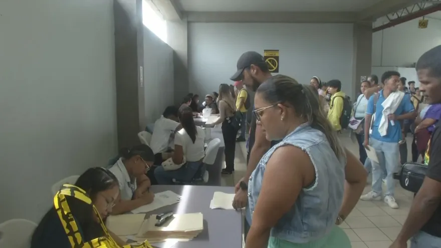 Jornada de salud y carnetización en terminal de Albrook