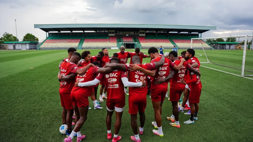 Selección de Panamá en Surinam