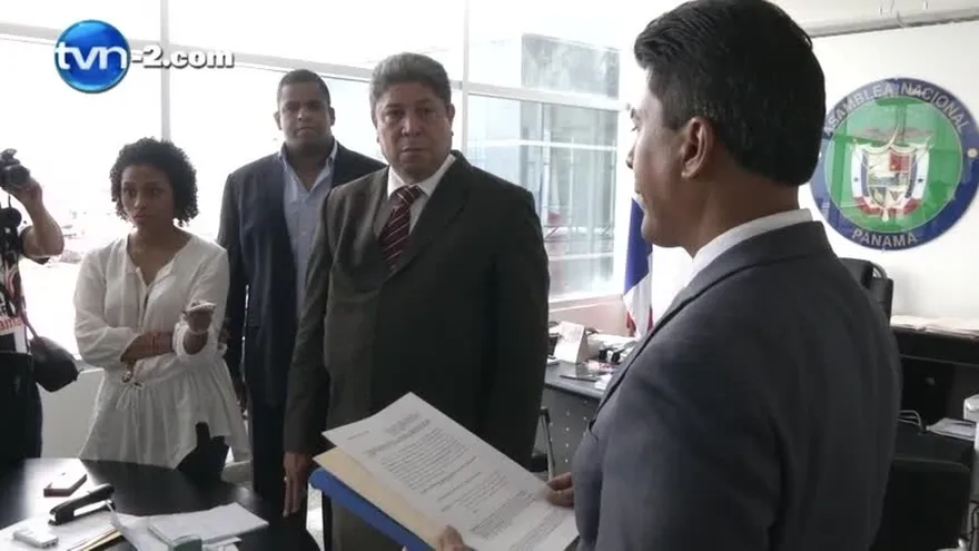 Asamblea recibe primera denuncia contra Moncada