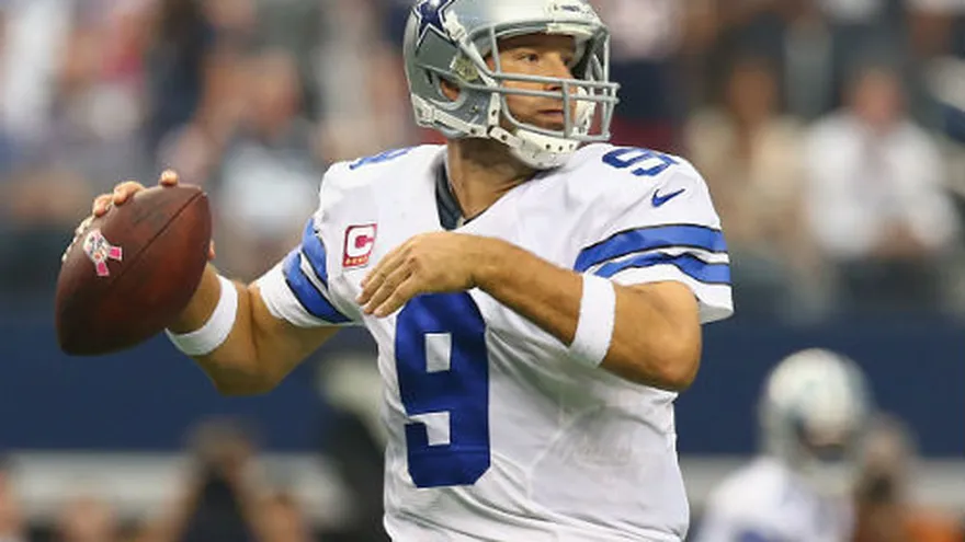 Tony Romo pide apoyo a fanáticos de Cowboys
