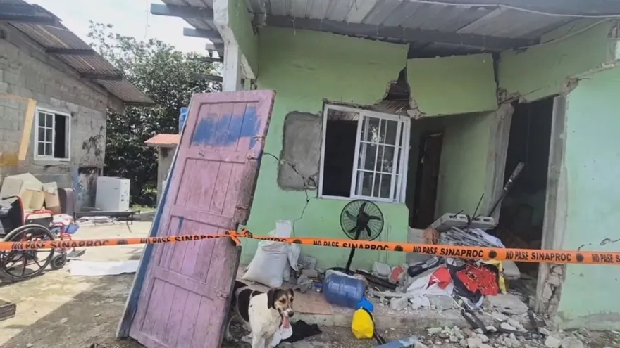 Bomberos inspeccionan más de 800 estructuras tras el sismo y alertan sobre viviendas dañadas
