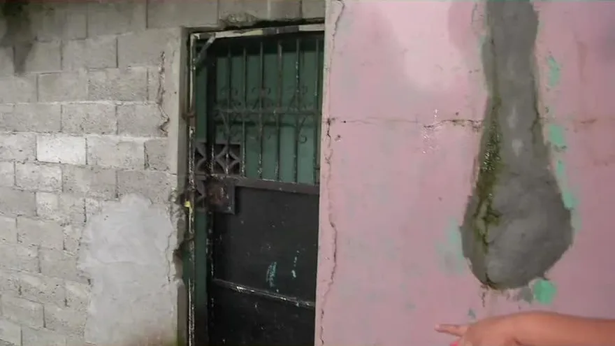 Residentes en Nueva Libia, temen quedar sepultados