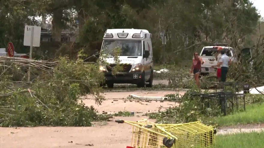 Huracán Laura dejó seis muertos pero menos daños de lo previsto en Luisiana