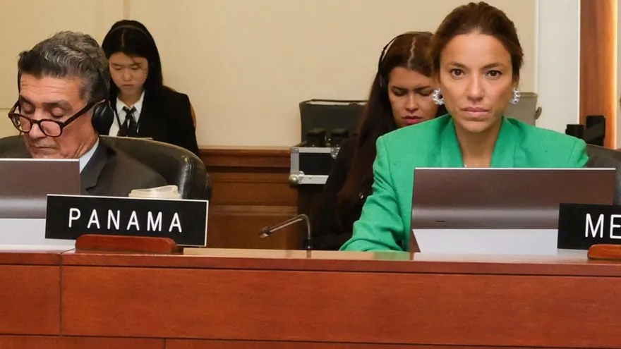 Embajadora Ana Irene Delgado