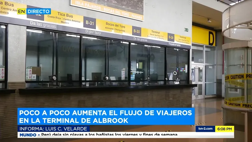 Pocos viajeros en la Terminal de Albrook