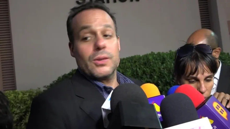 Hijo de José José pide a gobierno mexicano intervenir para ubicar cuerpo de su padre