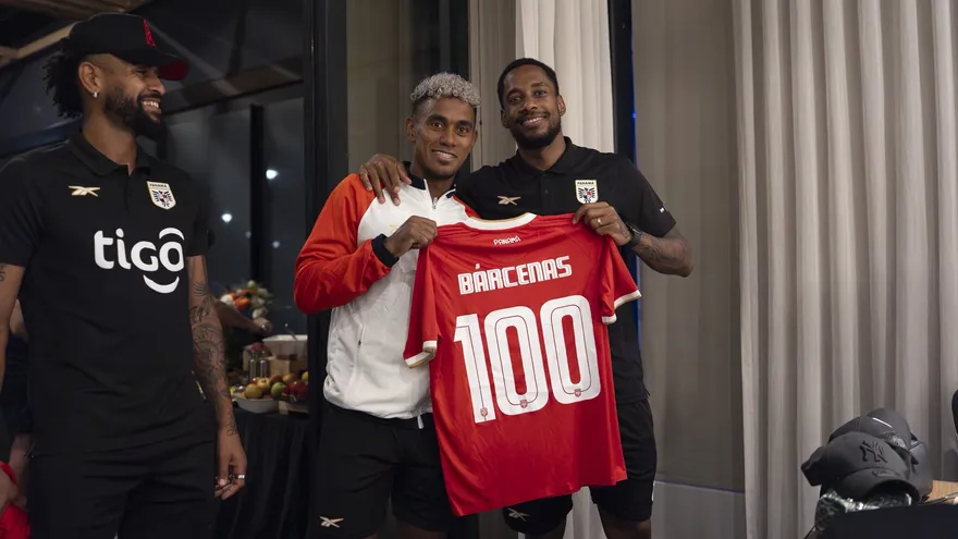 Edgar Yoel Bárcenas llegó a 100 partidos con la selección de Panamá