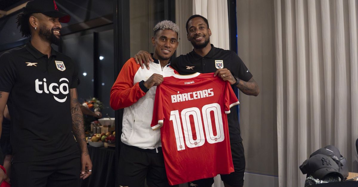 Sudáfrica vs Panamá: Barcenas entra al club de los 100, lo celebra con gol junto a compañeros