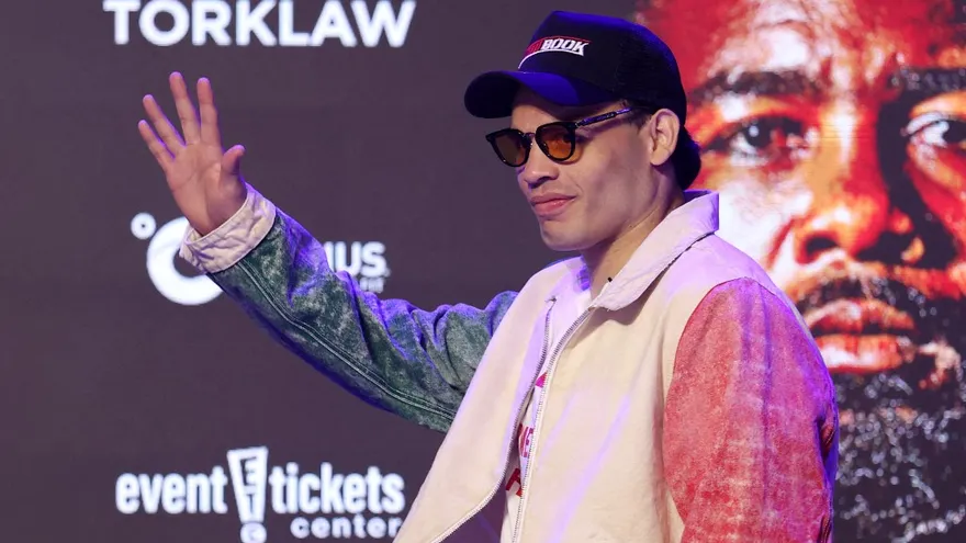 Julio César Chavez Jr.