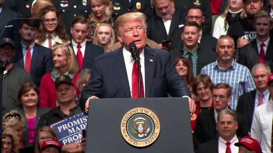 Trump promete defender orden migratoria bloqueada por juez