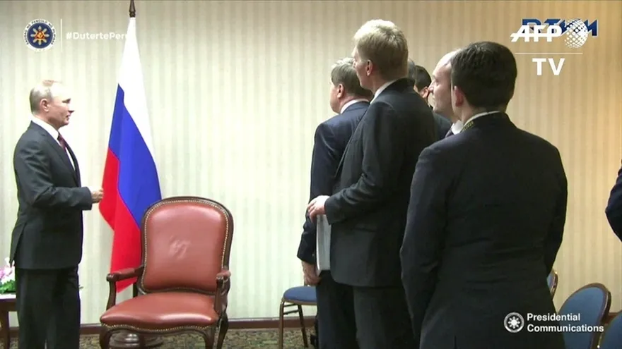 El presidente filipino se reúne con su “héroe”, Vladimir Putin