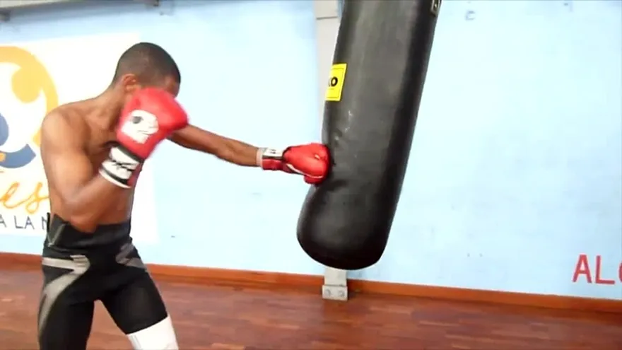 Biografía del ex-campeón 'Pelenchin' Caballero