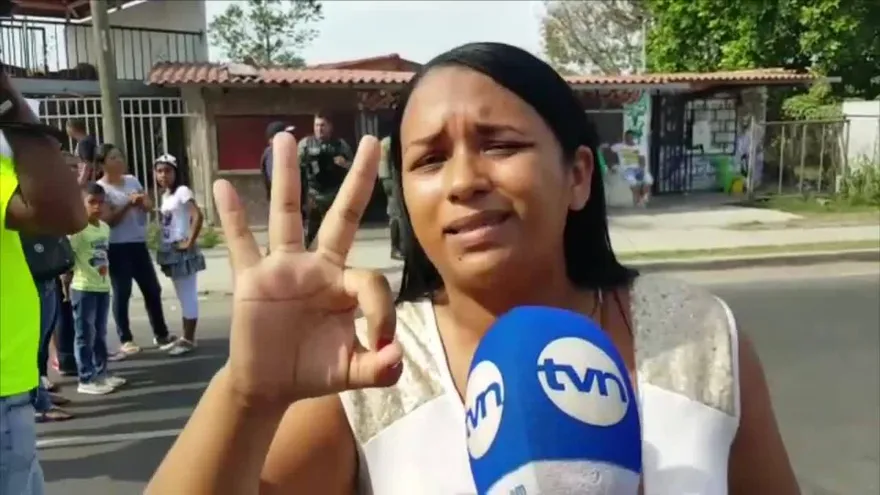 Padres de familia protestan por escuela a medio terminar en La Siesta