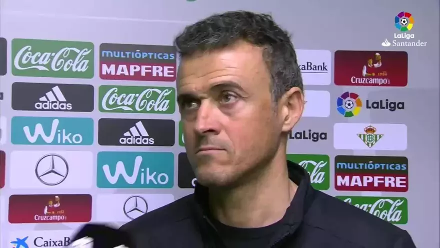 “Los árbitros necesitan ayuda” dice Luis Enrique, técnico del Barcelona