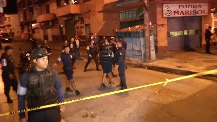 Hombre muere en enfrentamiento en Santa Ana