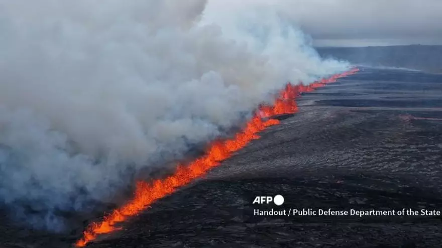 Un volcán en la península de Reykjanes, en el suroeste de Islandia.