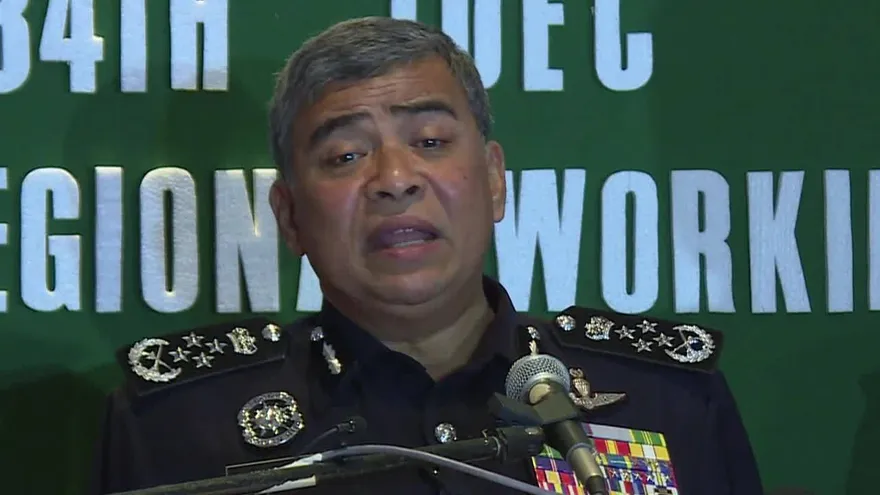 Policía de Malasia sospechosos de asesinato están en embajada