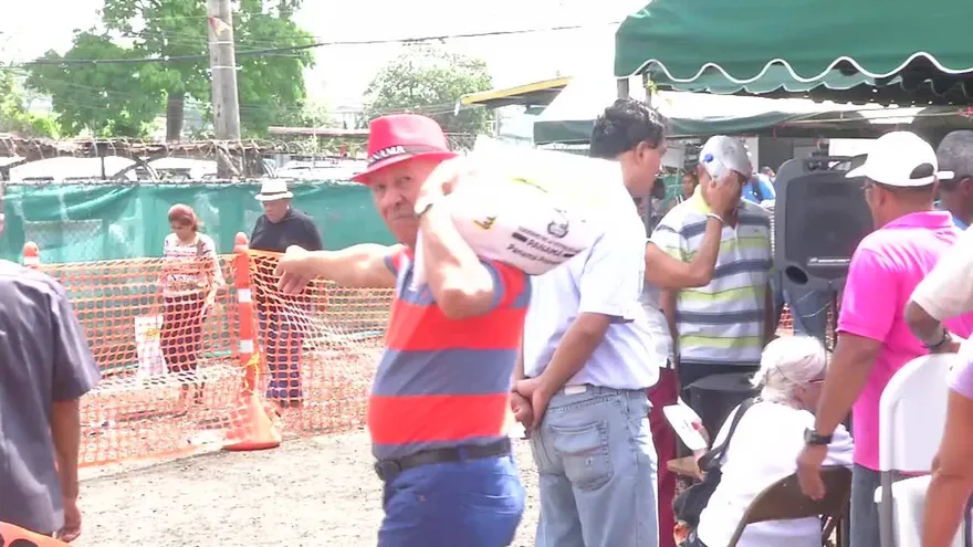 Residentes de San Miguelito podrán comprar a bajo costo