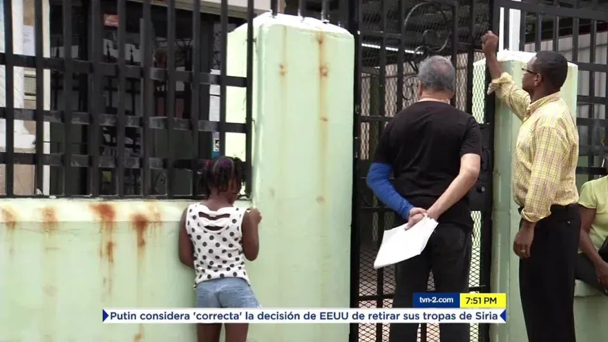 Funcionarios del MEF pelean sus ahorros navideños