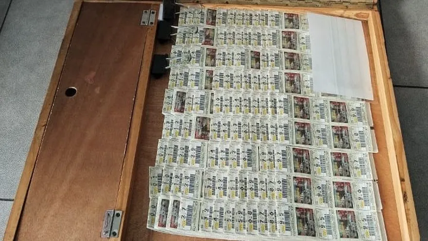 Aprehenden a un hombre que hurtó tablero de billetes de lotería en Don Bosco