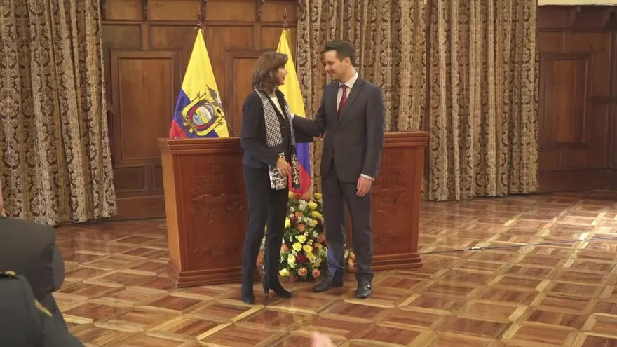 Colombia descarta "repercusiones" en Ecuador por paz con FARC