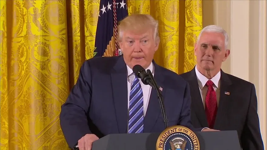 Trump comenzará a renegociar tratado con México y Canadá