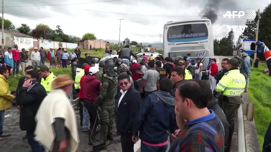 Crece violencia en paro camionero en Colombia